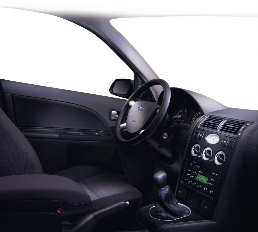  Ford Mondeo 2003 года  (фото 24 из 52)